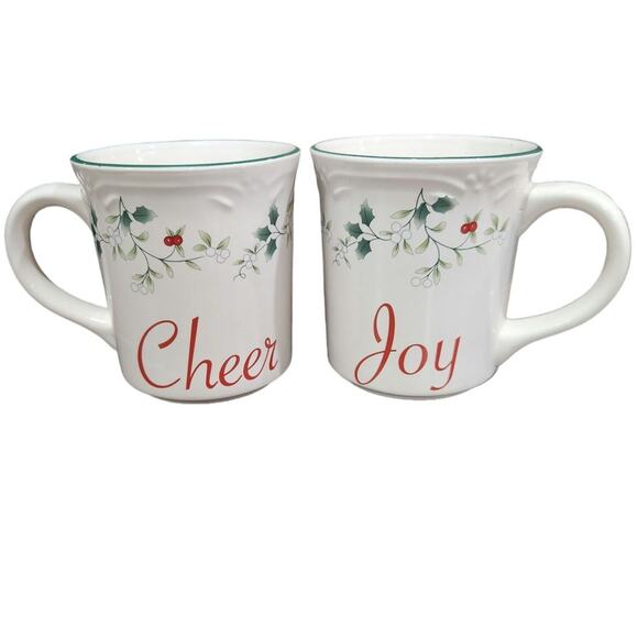 PFALTZGRAFF Cheer & Joy Winterberry holiday mugs - Picture 1 of 5